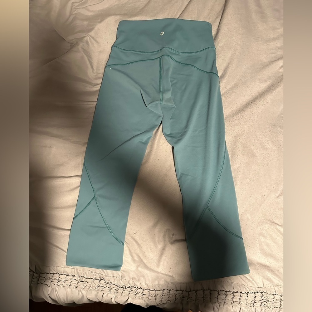 Lululemon cropped leggings